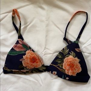 Triangl Bikini top